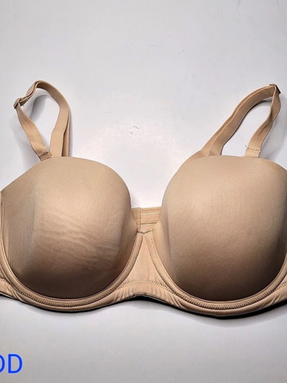 NWT Wacoal Red Carpet Convertible Underwire Bra Nude 38DD Beige Code: 854119